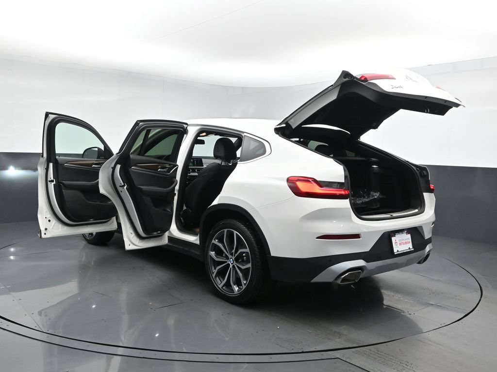 Used 2022 BMW X4 xDrive30i AWD/4WD image 32