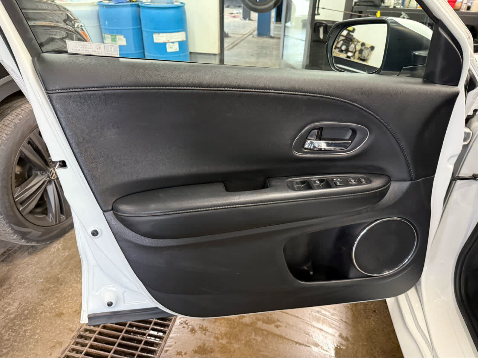 Used 2020 Honda HR-V Touring image 21