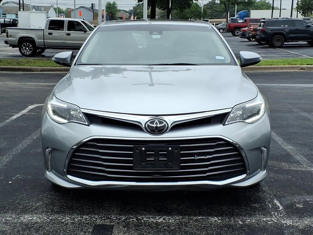 Used 2016 Toyota Avalon Limited w/ Toyota Safety Sense Package FWD image 10