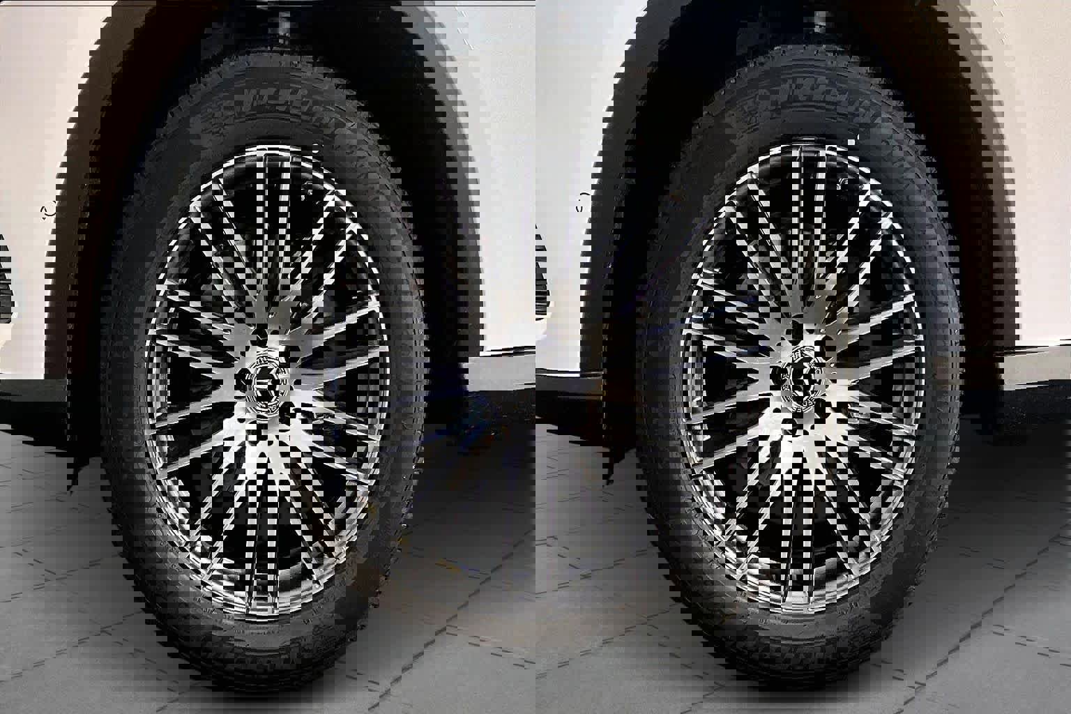 New 2026 Mercedes-Benz GLC 300 4MATIC image 17