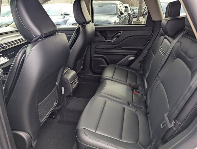 New 2026 Lincoln Corsair Premiere image 11