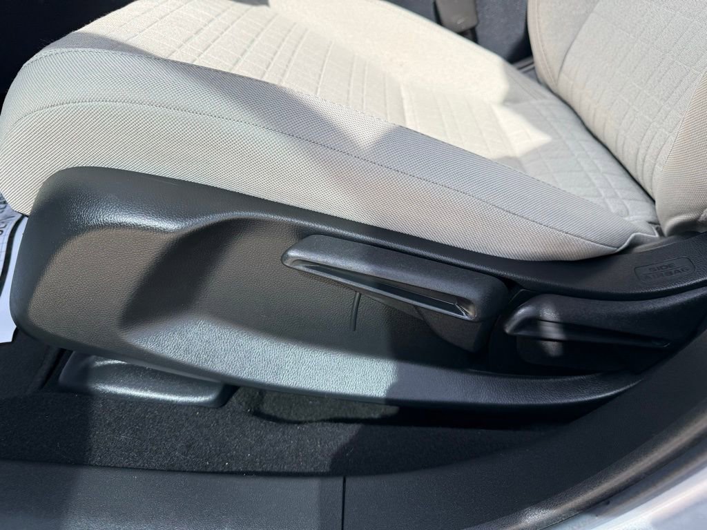 Used 2023 Honda HR-V LX image 14