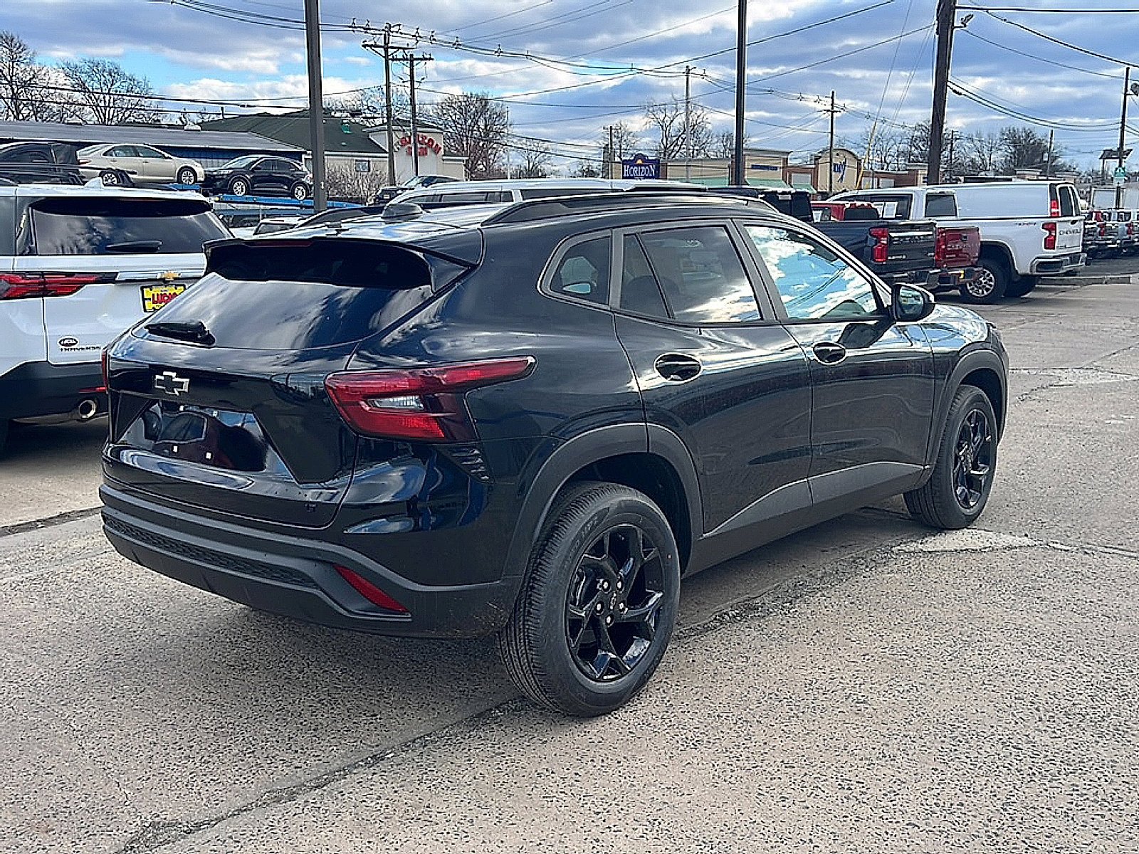 New 2026 Chevrolet Trax LT w/ Driver Confidence Package FWD image 6