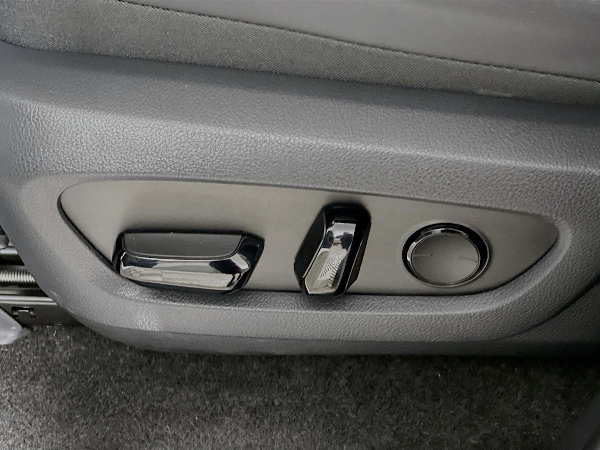 Used 2025 Lexus GX 550 image 16