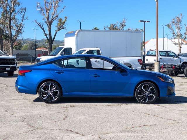 Used 2025 Nissan Altima 2.5 SR image 4