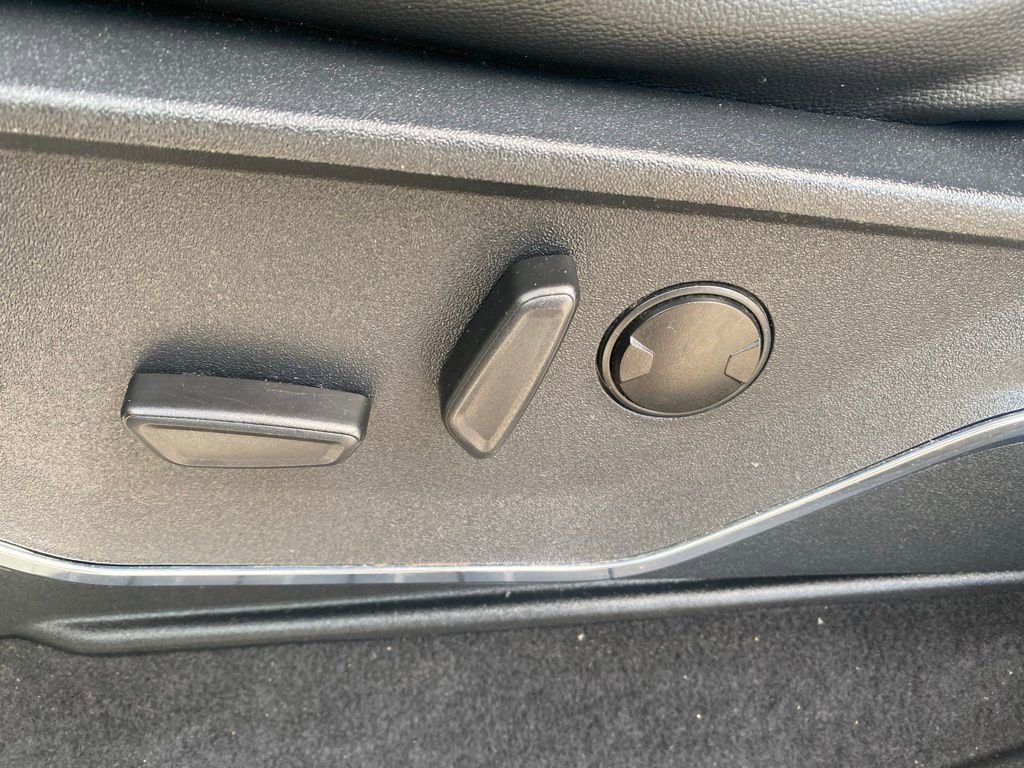 Used 2023 Ford F150 Lariat AWD/4WD image 15