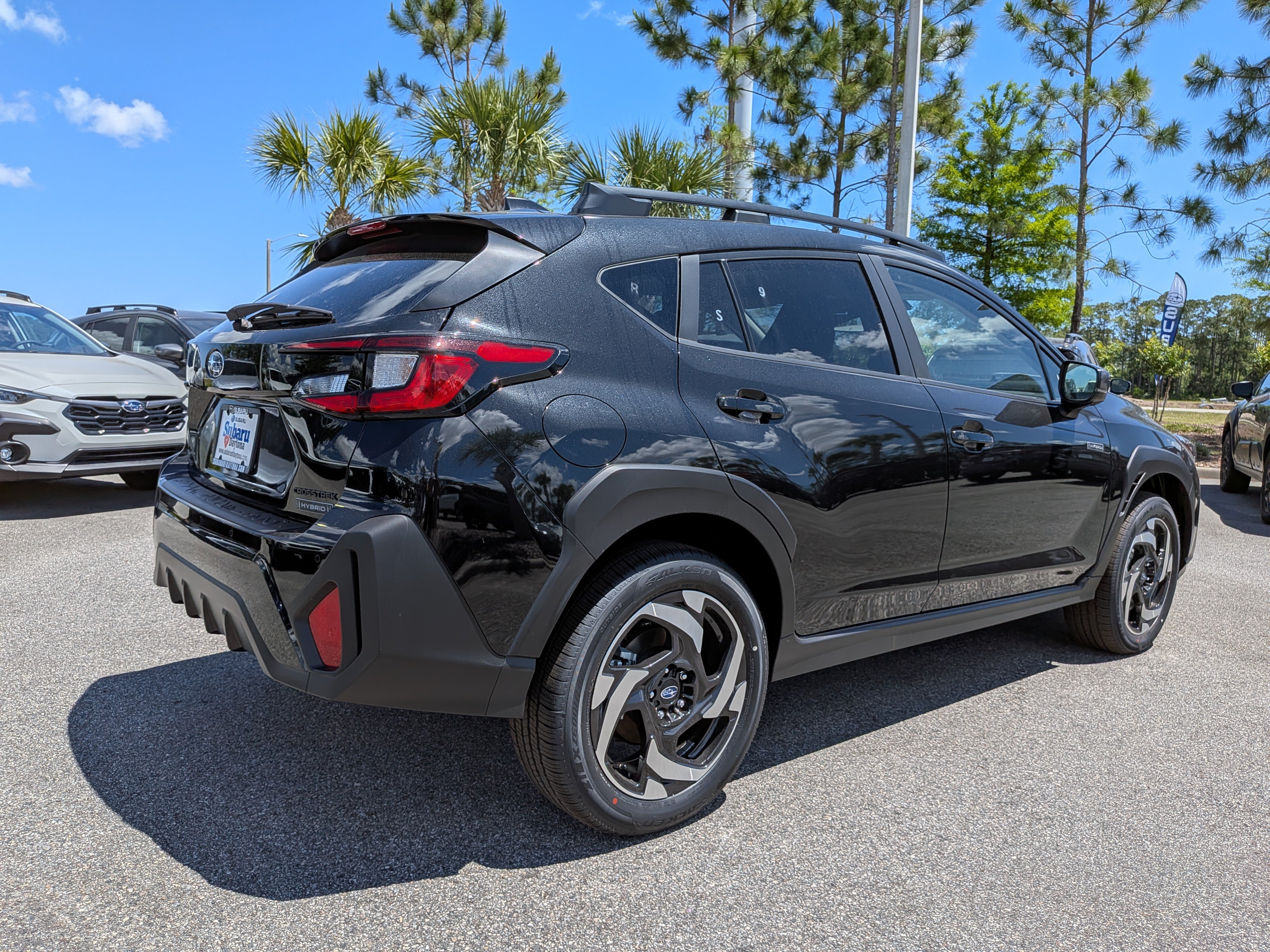 Used 2026 Subaru Crosstrek 2.5i Limited w/ Crosstrek Mirror Package AWD/4WD image 4