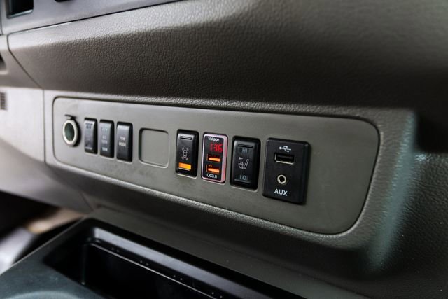 Used 2016 Nissan NV 3500 SL image 27