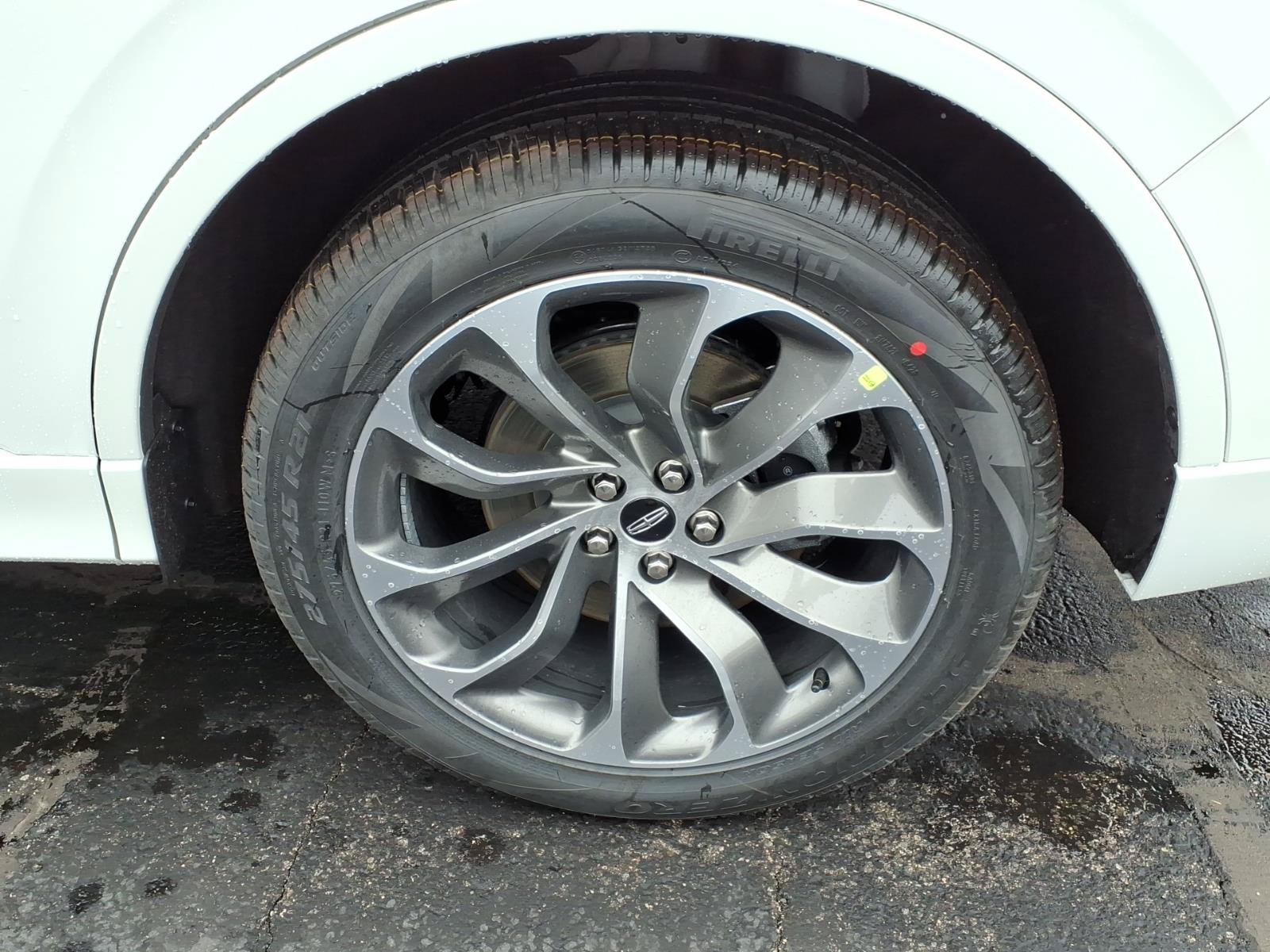 New 2026 Lincoln Aviator AWD w/ Jet Appearance Package image 11