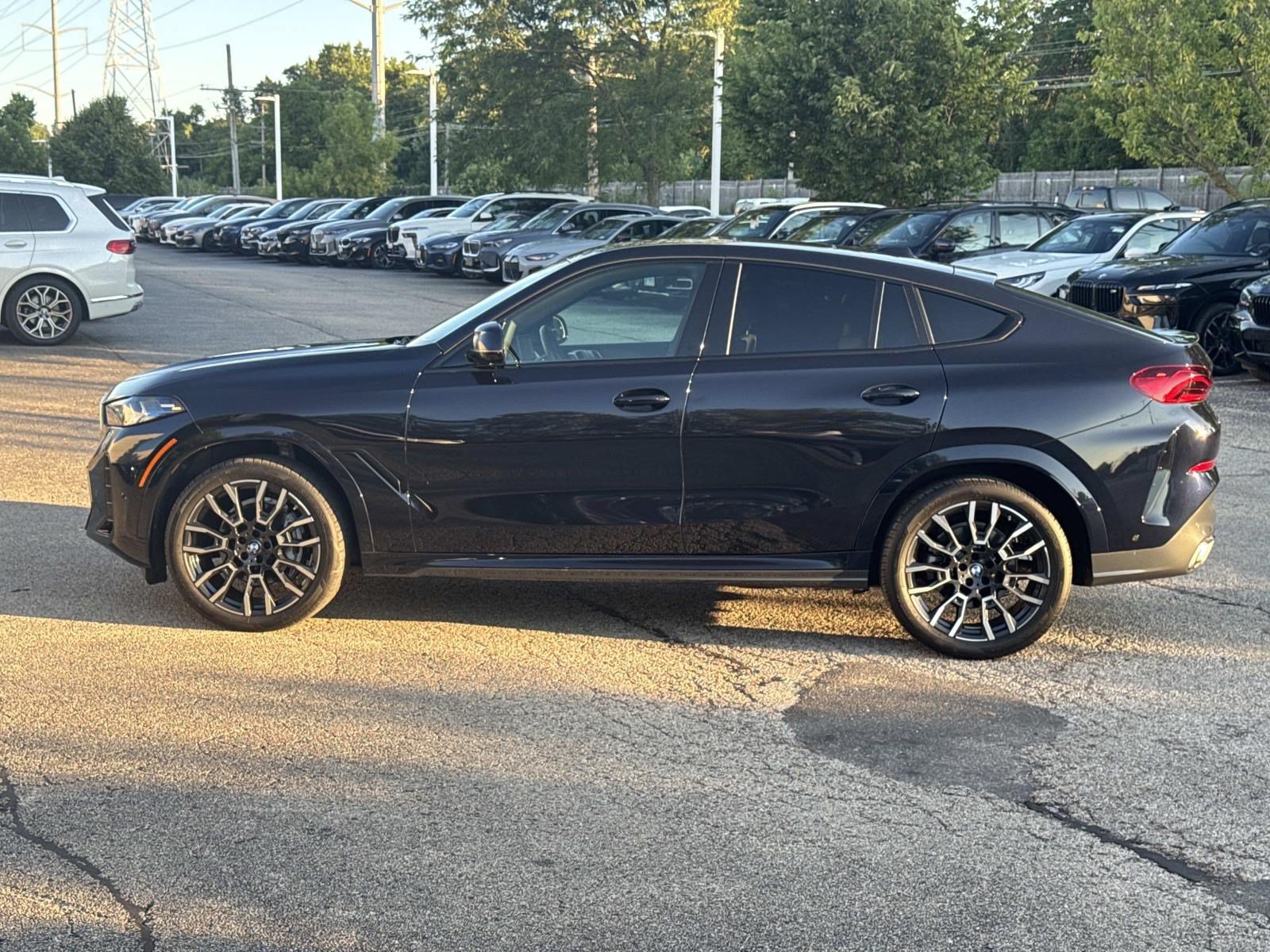 Used 2024 BMW X6 xDrive40i w/ Premium Package AWD/4WD image 8