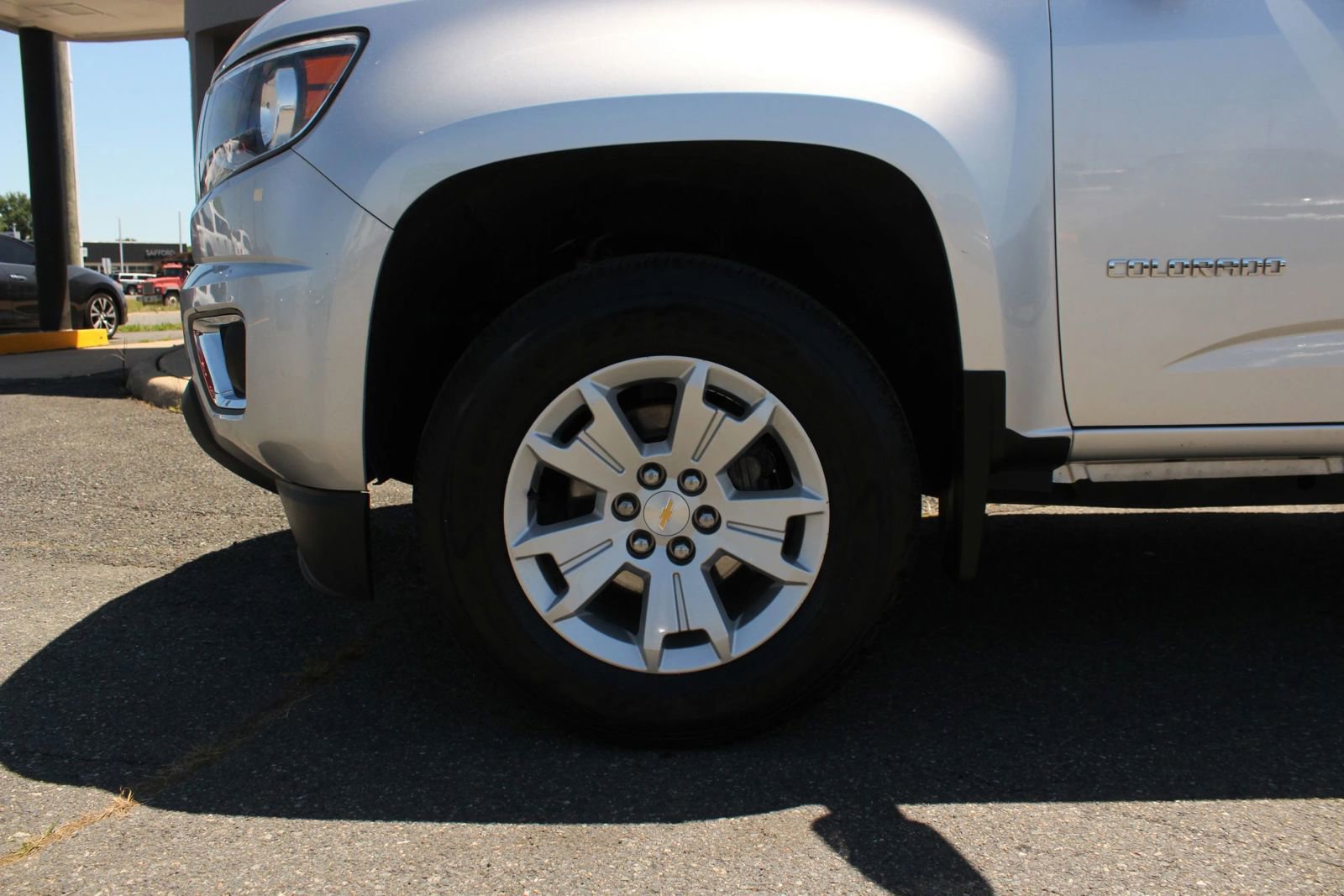 Used 2015 Chevrolet Colorado LT w/ Luxury Package RWD image 3