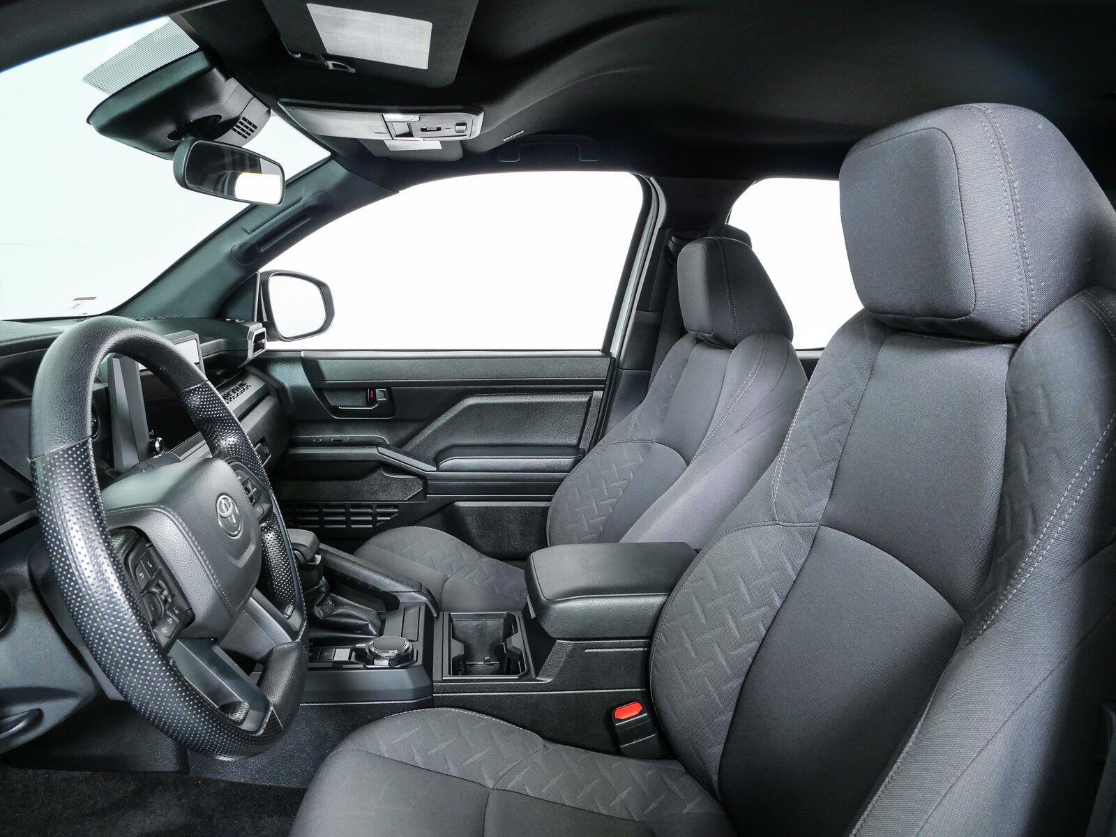 Used 2025 Toyota Tacoma SR AWD/4WD image 6