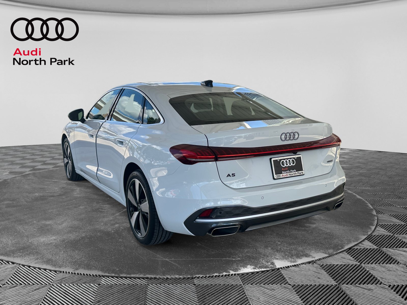 Used 2025 Audi A5 2.0T Premium Plus AWD/4WD image 3