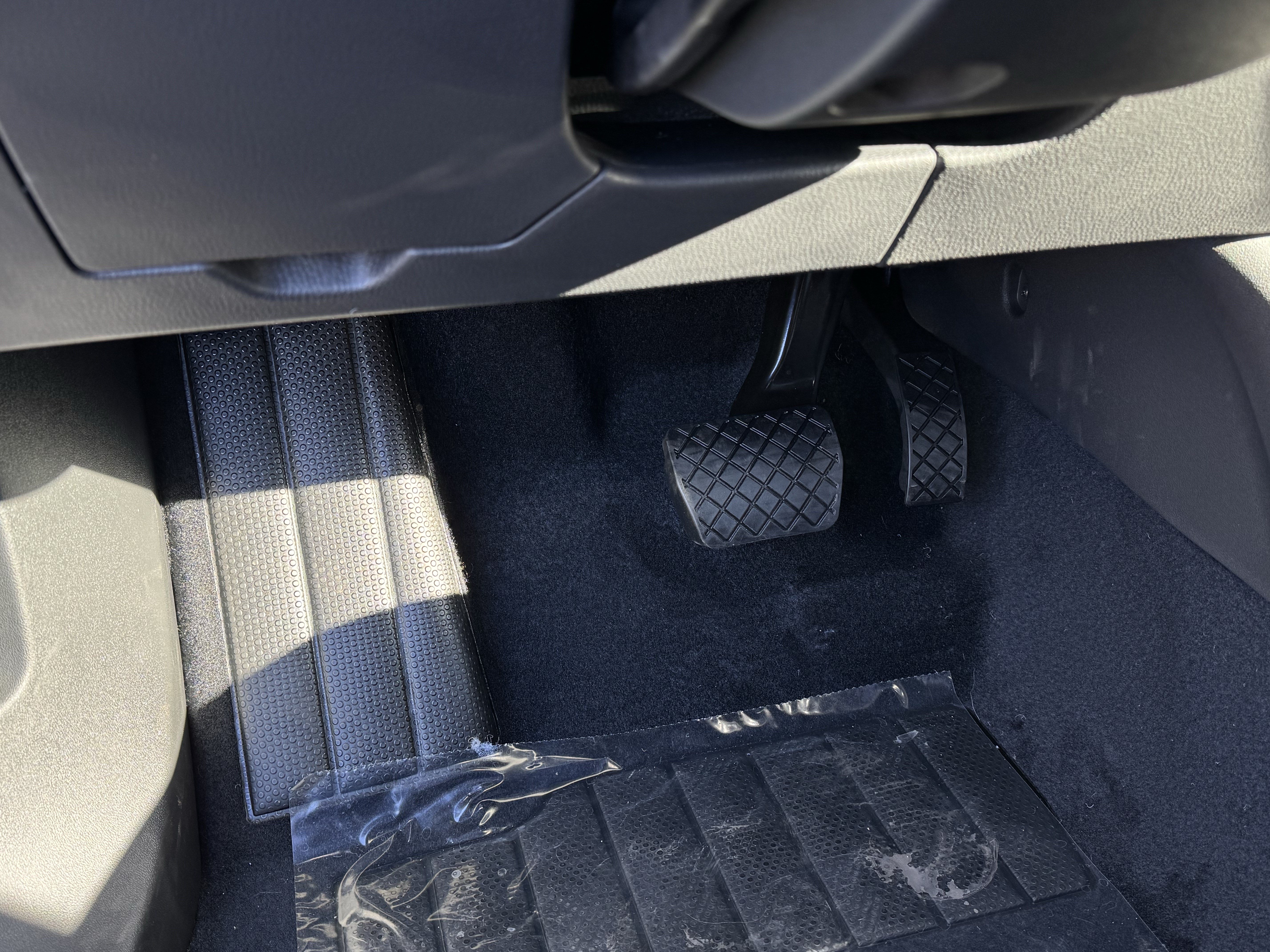 New 2026 Volkswagen ID.4 Pro RWD image 18