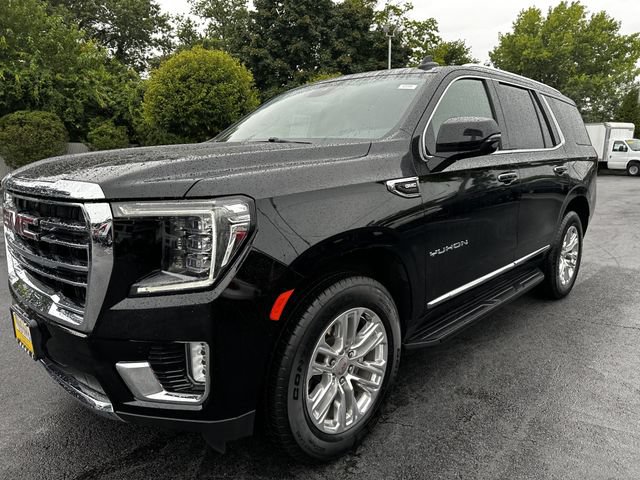 Used 2023 GMC Yukon SLT w/ SLT Premium Package AWD/4WD image 9