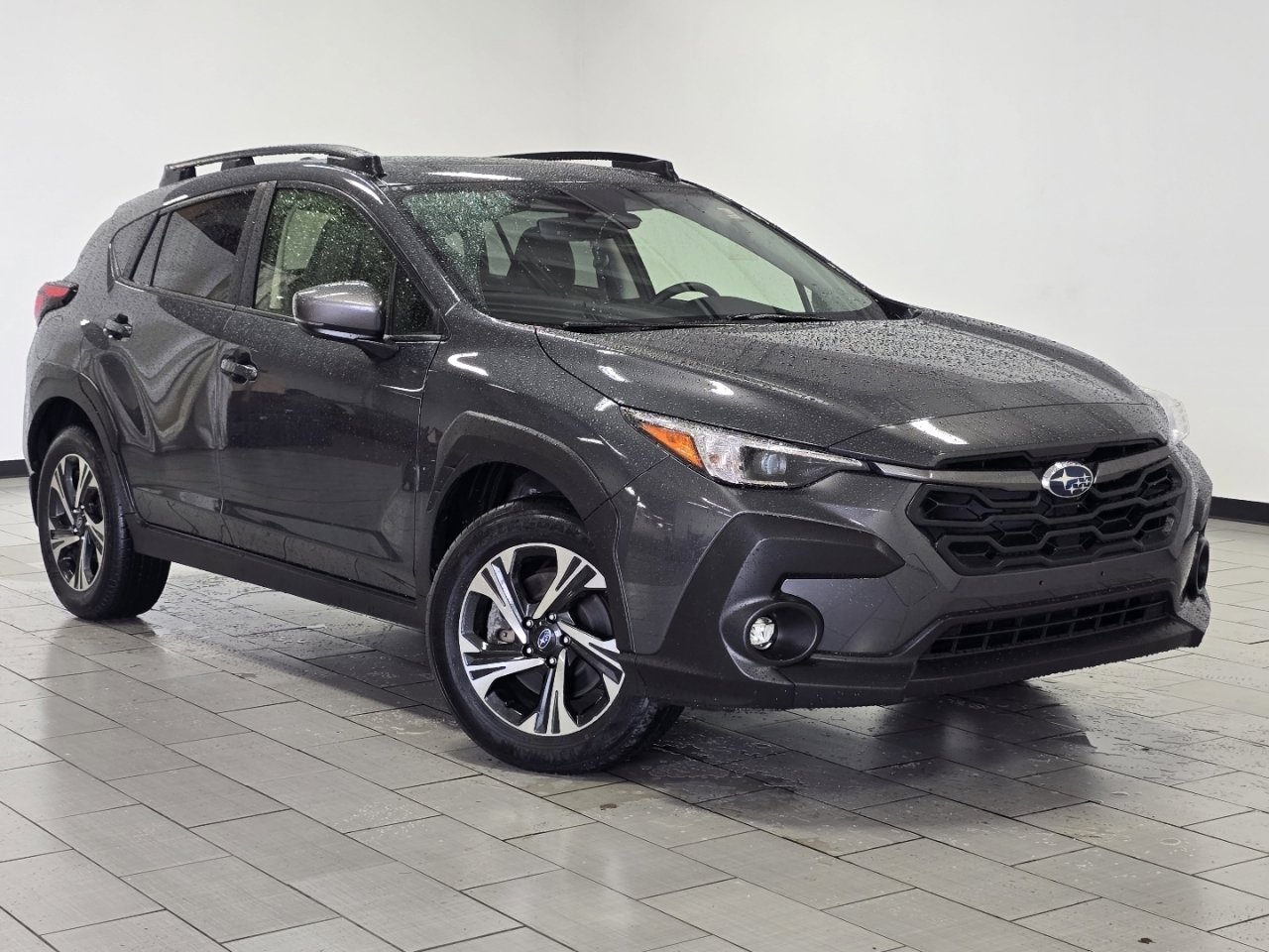 Used 2024 Subaru Crosstrek 2.0i Premium AWD/4WD image 2