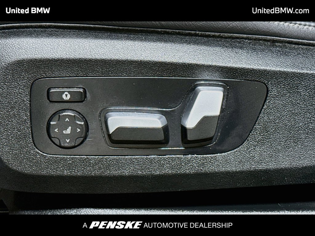 Used 2021 BMW X7 xDrive40i w/ Premium Package AWD/4WD image 11