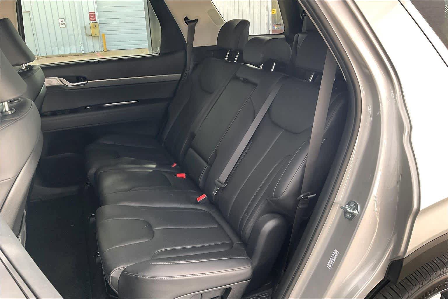 Used 2024 Hyundai Palisade SEL image 19