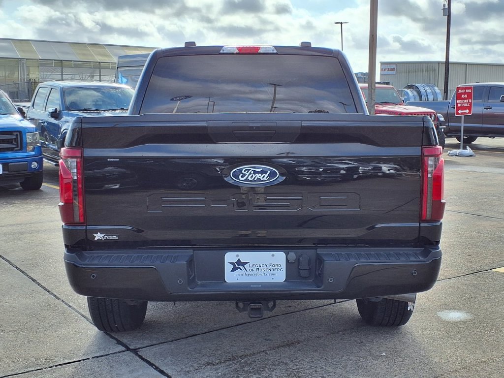Used 2025 Ford F150 STX w/ Equipment Group 200A RWD image 5