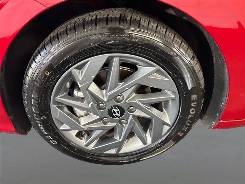 Used 2024 Hyundai Elantra SEL FWD image 22