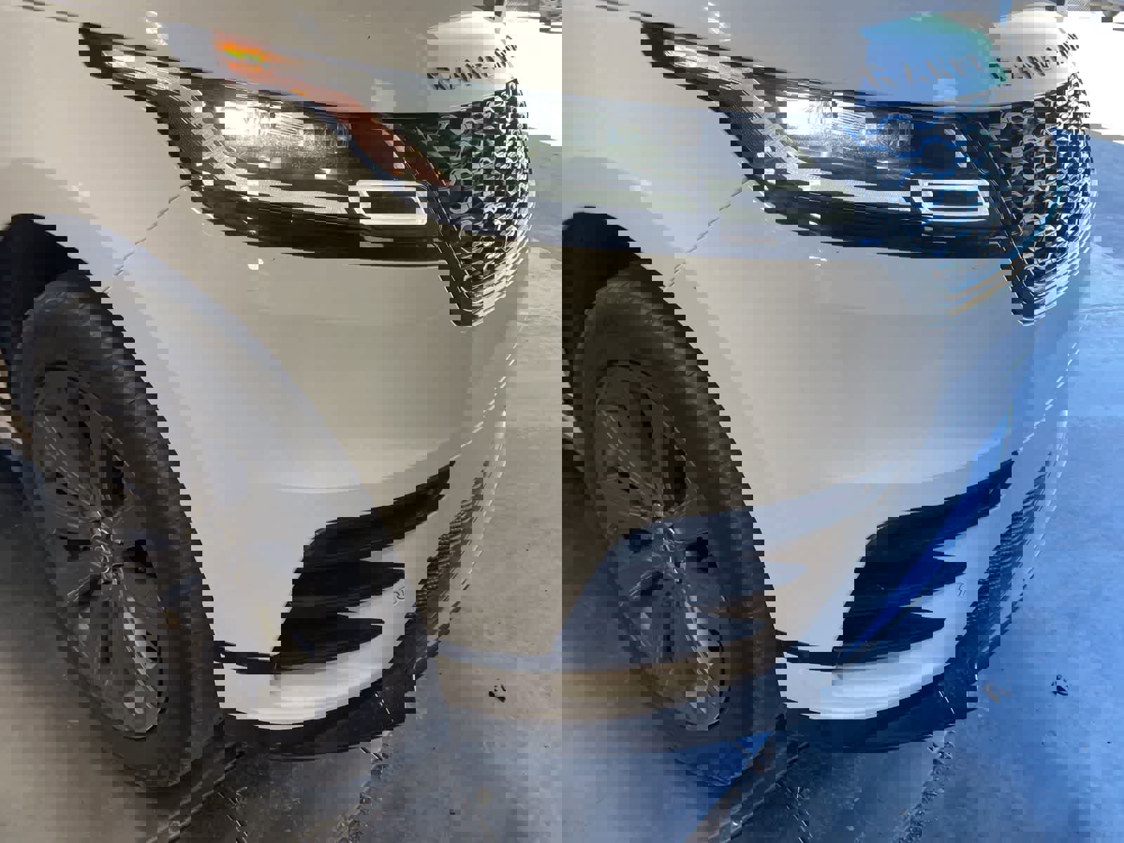 Used 2022 Land Rover Range Rover Velar R-Dynamic S image 13