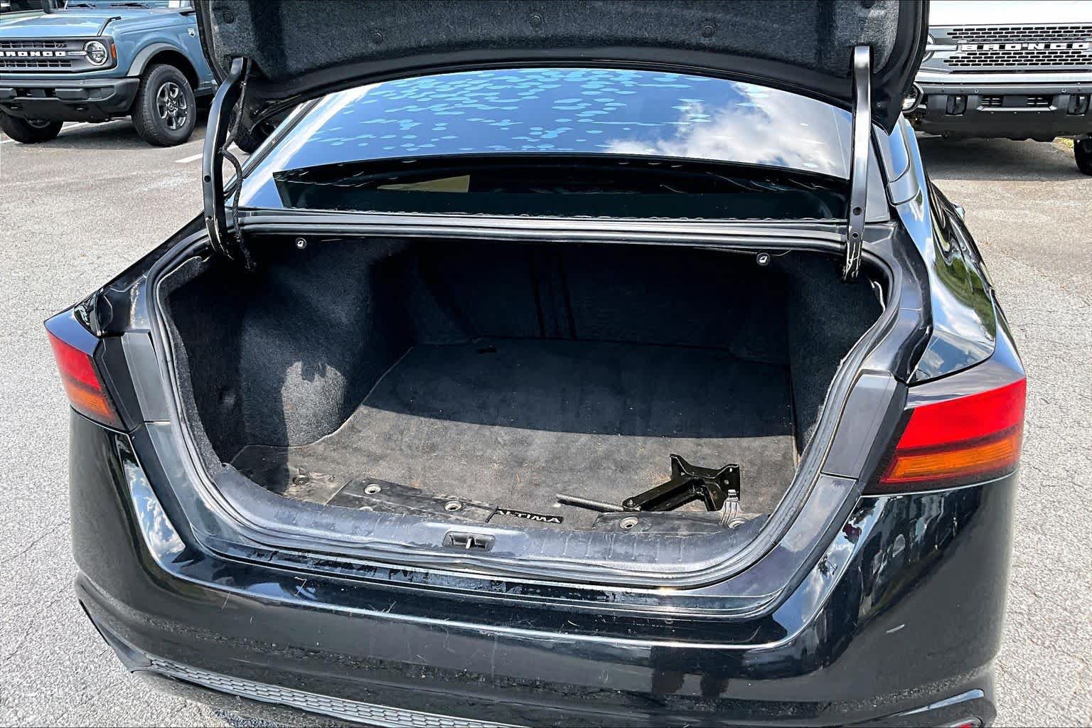 Used 2020 Nissan Altima 2.5 S FWD image 32