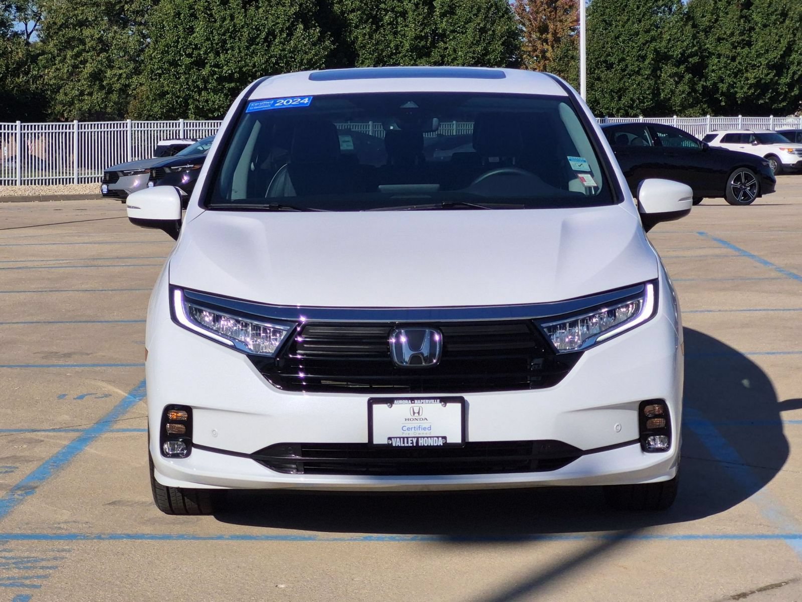 Certified 2024 Honda Odyssey Elite image 3