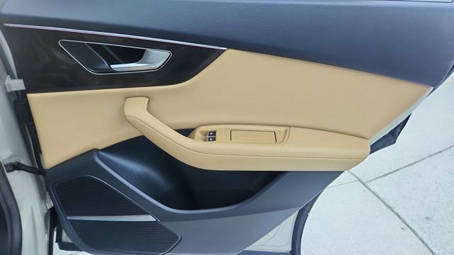 Used 2023 Audi Q8 Premium Plus w/ Premium Plus Package AWD/4WD image 27