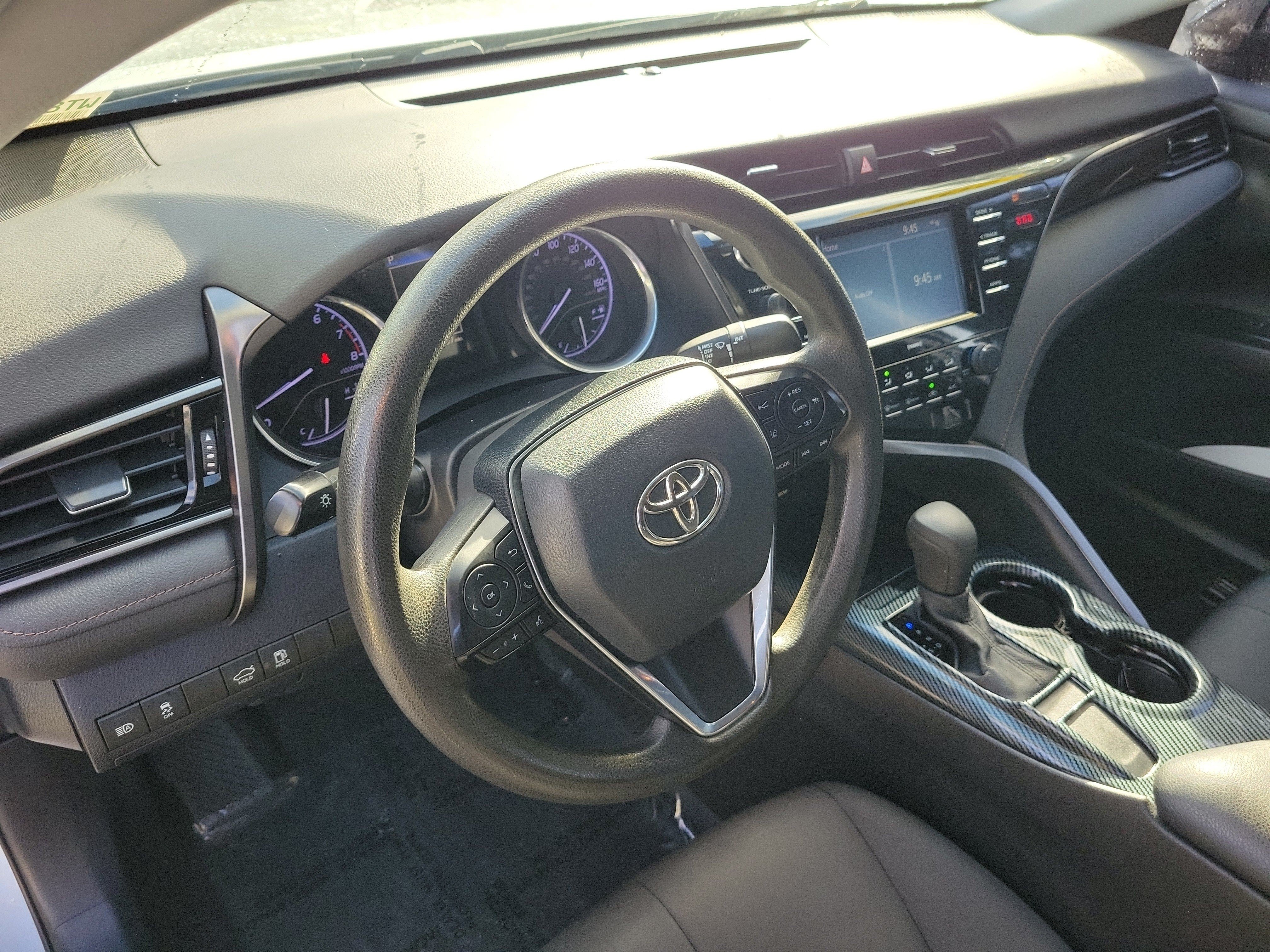 Used 2020 Toyota Camry LE FWD image 22