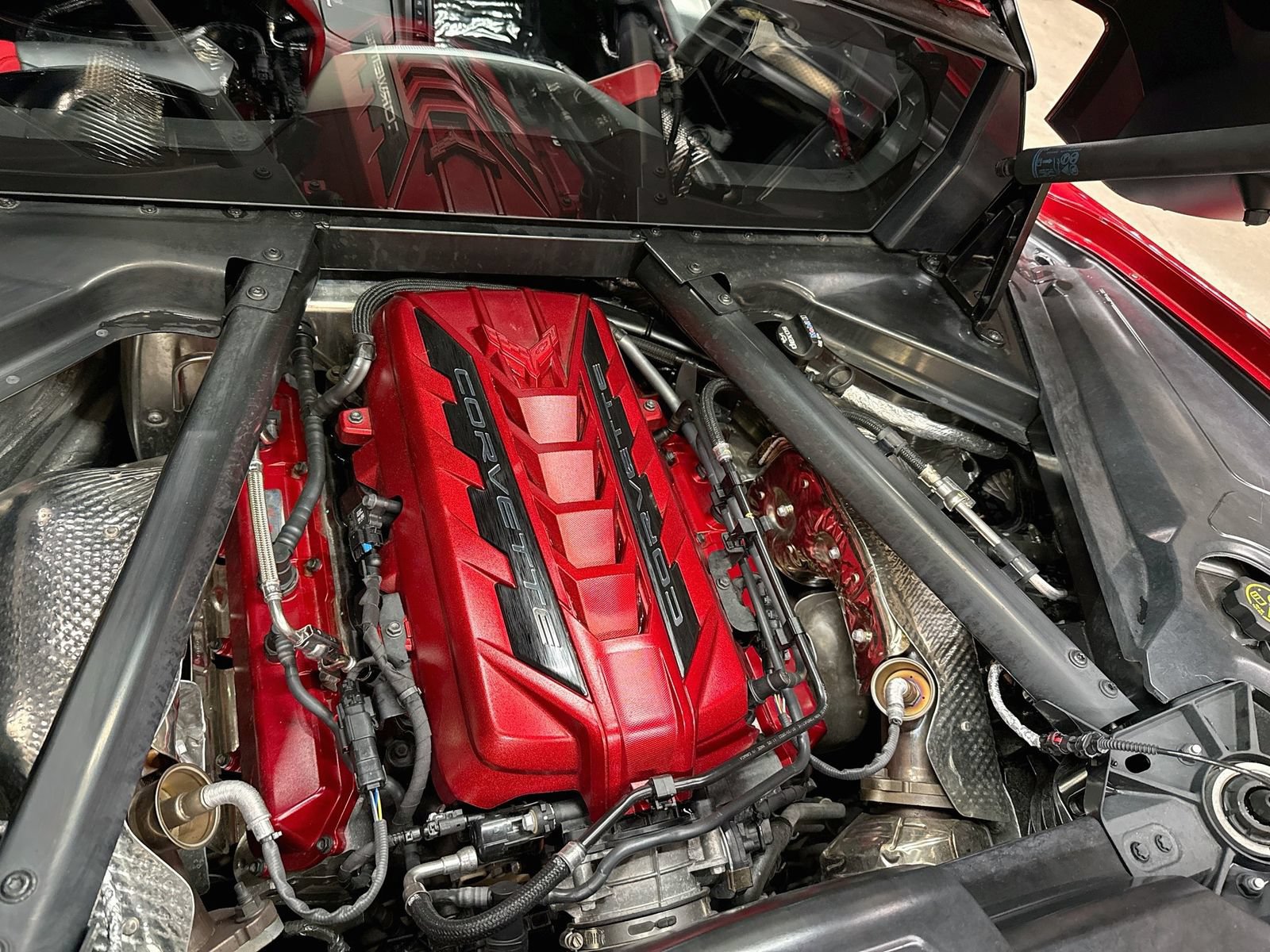Used 2022 Chevrolet Corvette Stingray Premium Cpe w/ Z51 Performance Package RWD image 29