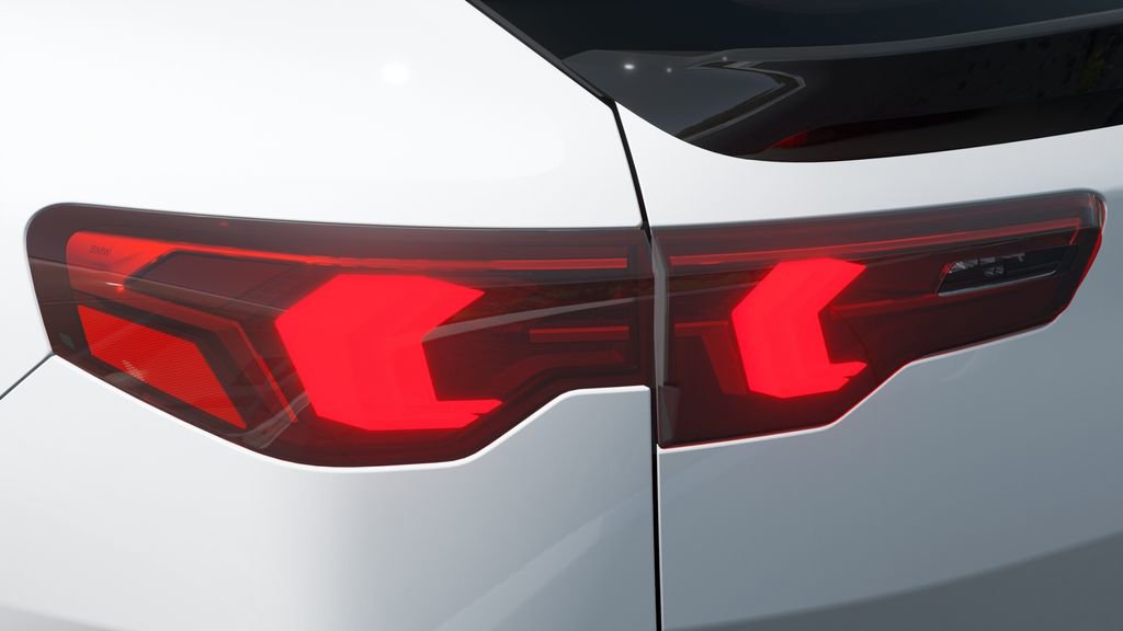 New 2026 BMW X2 xDrive28i AWD/4WD image 8