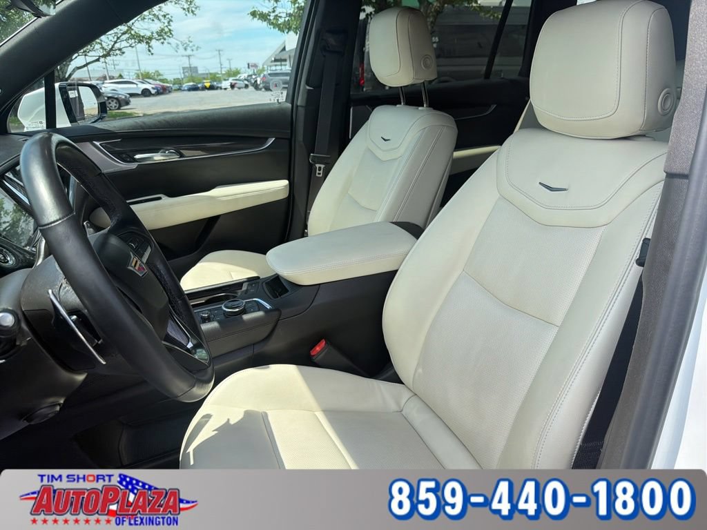 Used 2024 Cadillac XT6 Sport w/ Technology Package AWD/4WD image 20