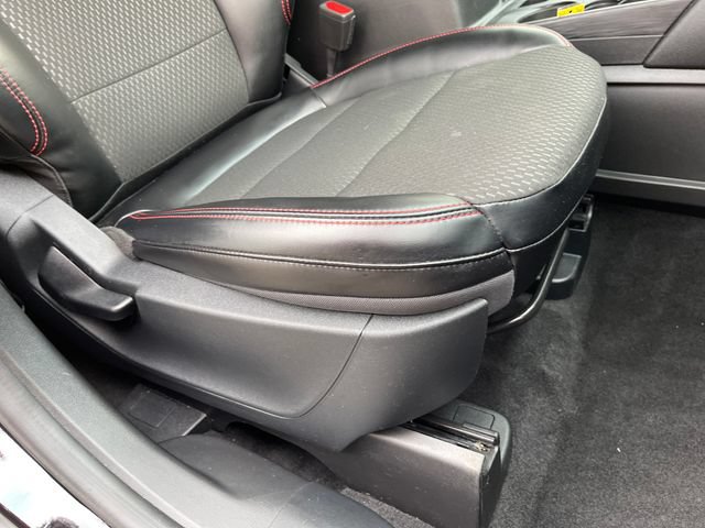 Used 2024 Ford Escape ST-Line w/ Tech Pack #1 AWD/4WD image 35