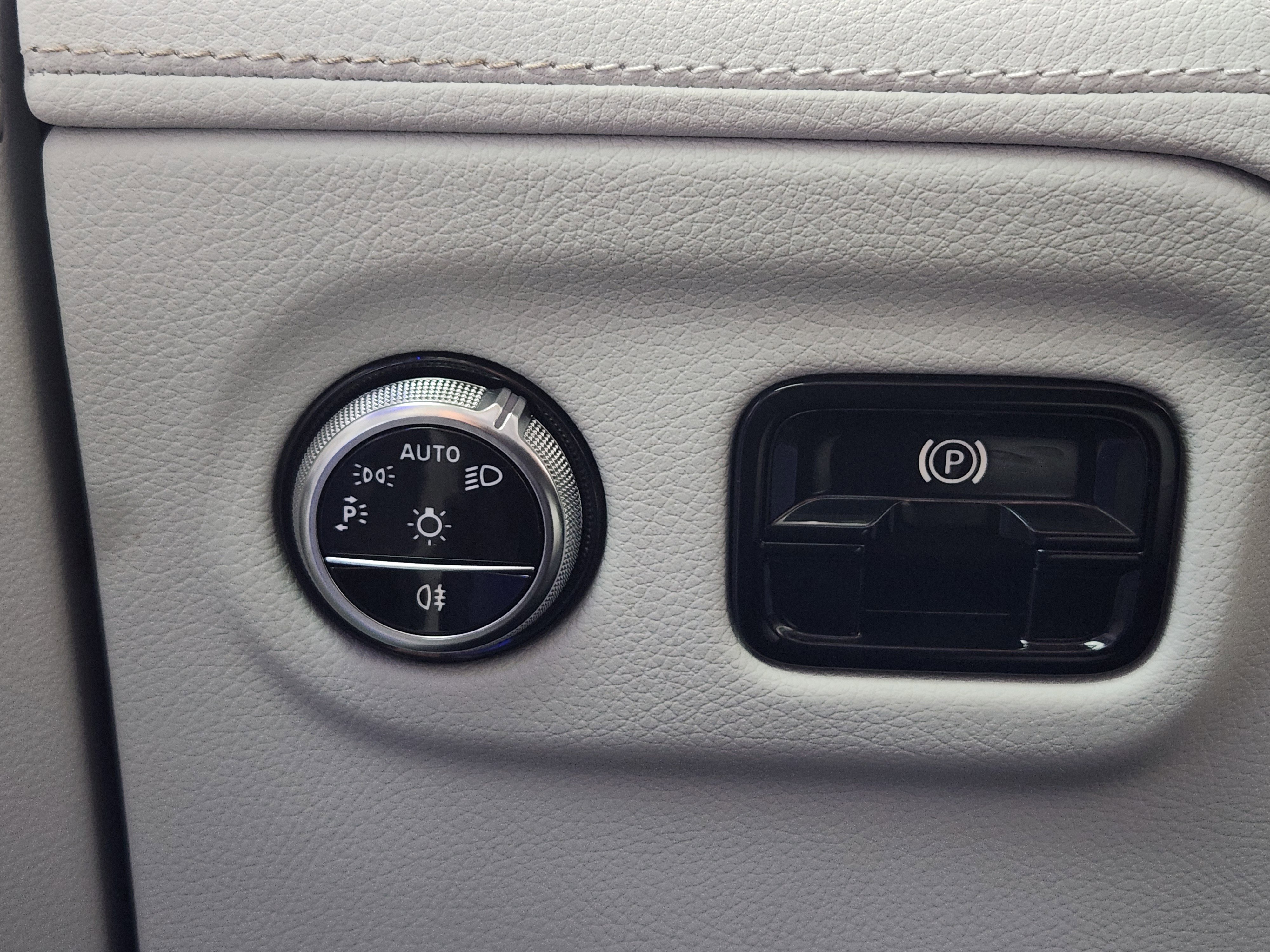 Used 2023 Mercedes-Benz EQE 350+ SUV image 21