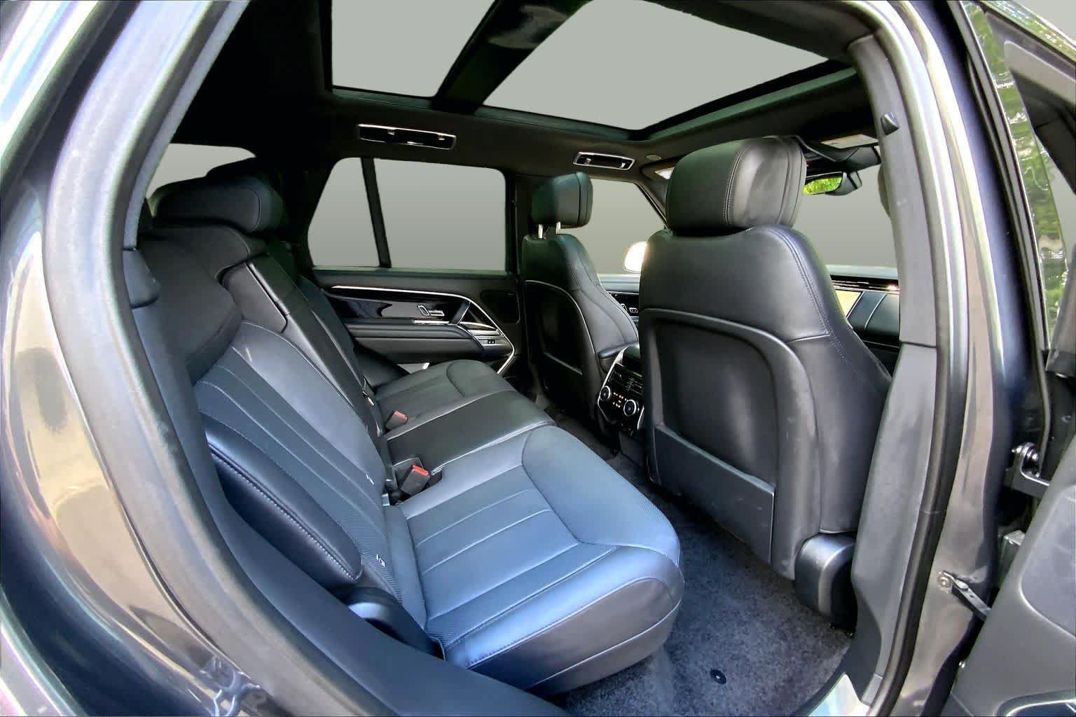 Used 2023 Land Rover Range Rover SE AWD/4WD image 18