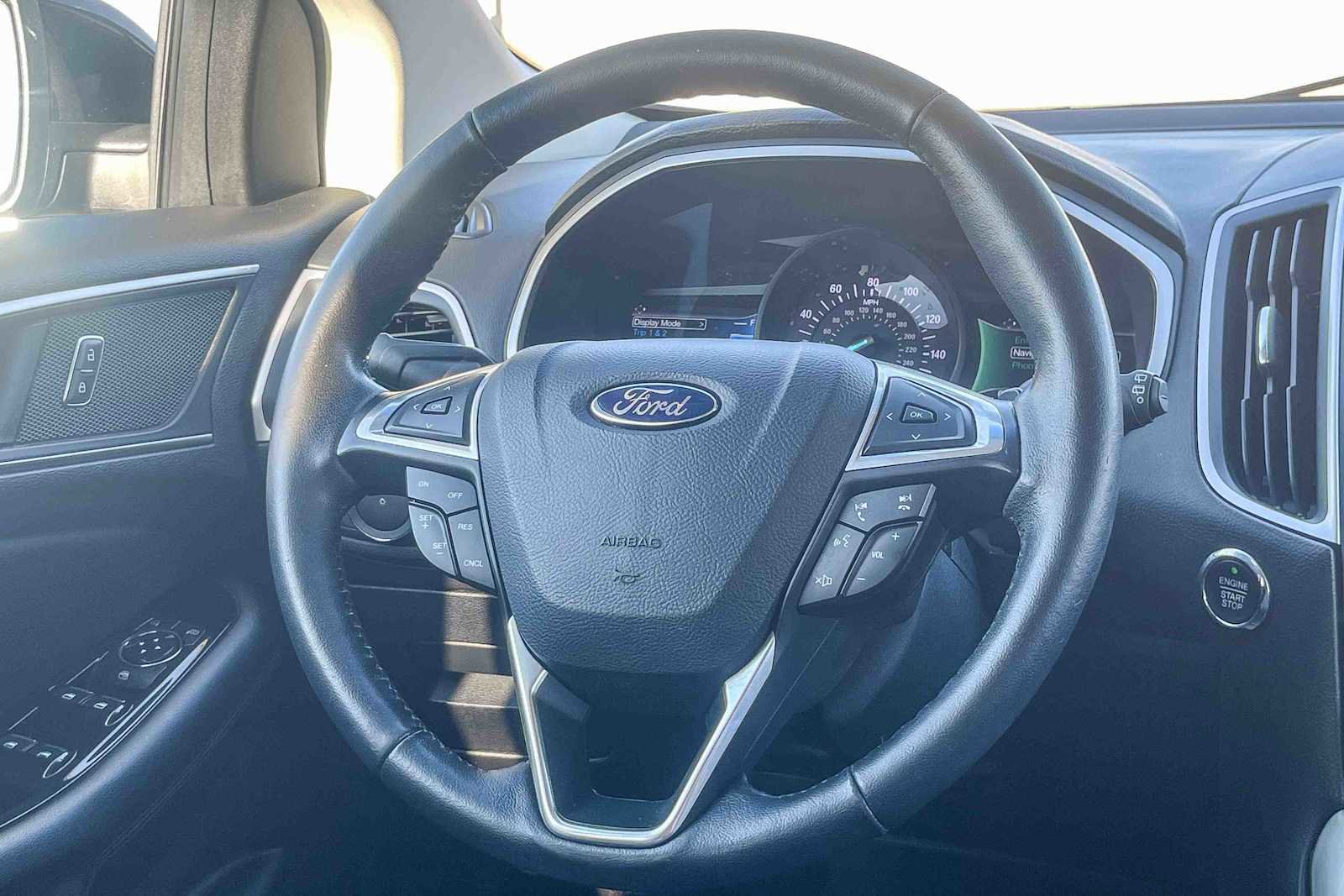 Used 2015 Ford Edge SEL w/ Equipment Group 201A image 14