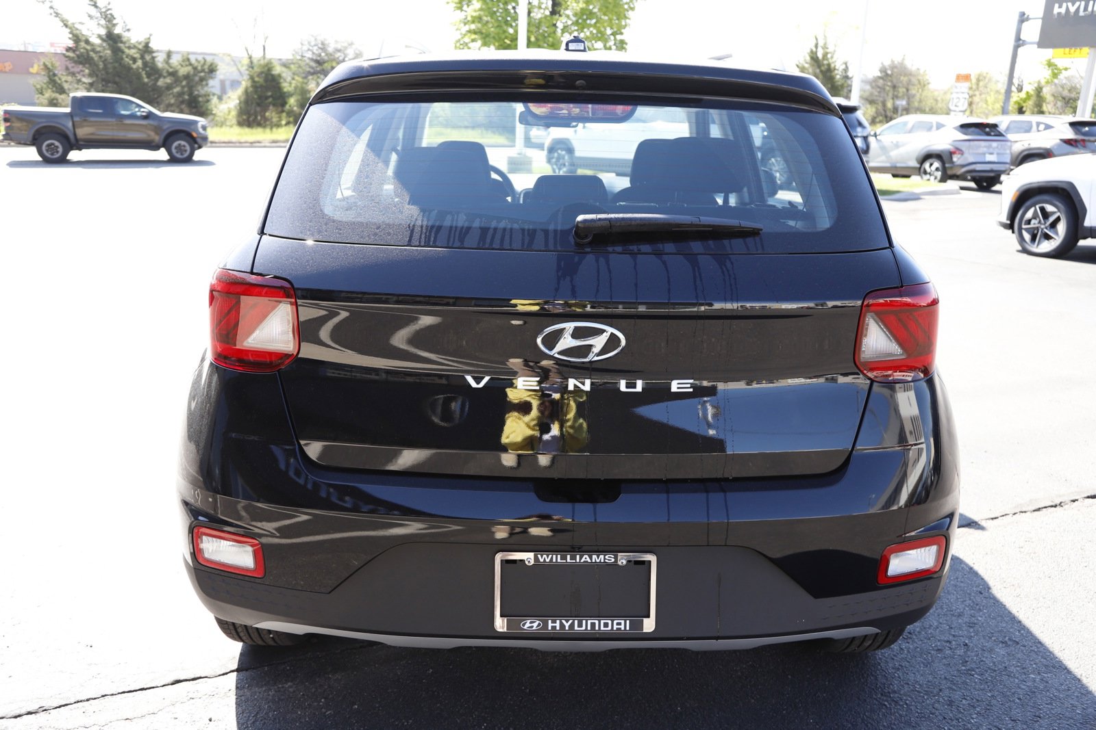New 2026 Hyundai Venue SEL FWD image 4