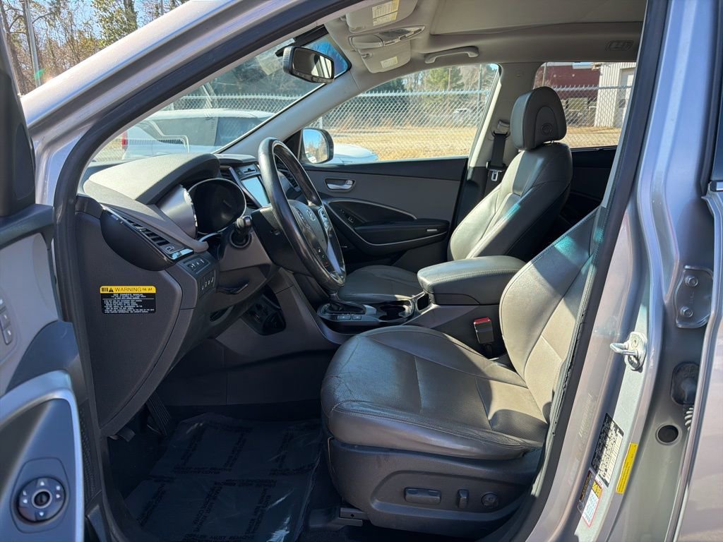 Used 2016 Hyundai Santa Fe SE w/ Option Group 03 image 15