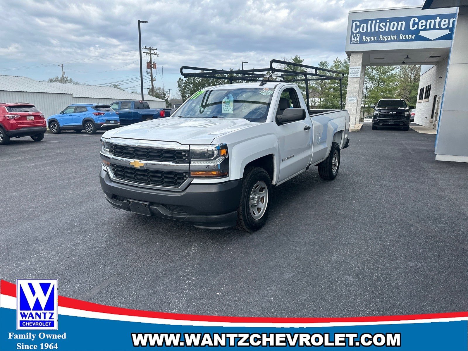 Used 2021 Chevrolet Silverado 1500 W/T RWD image 2
