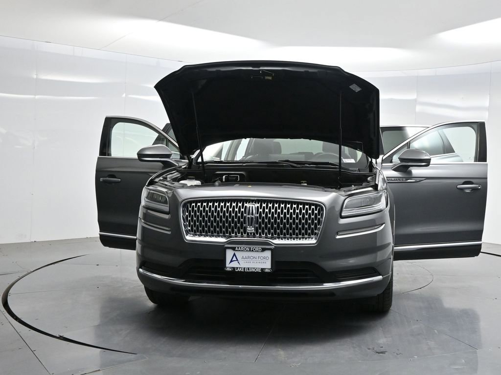 Used 2023 Lincoln Nautilus FWD w/ Premium Package image 43