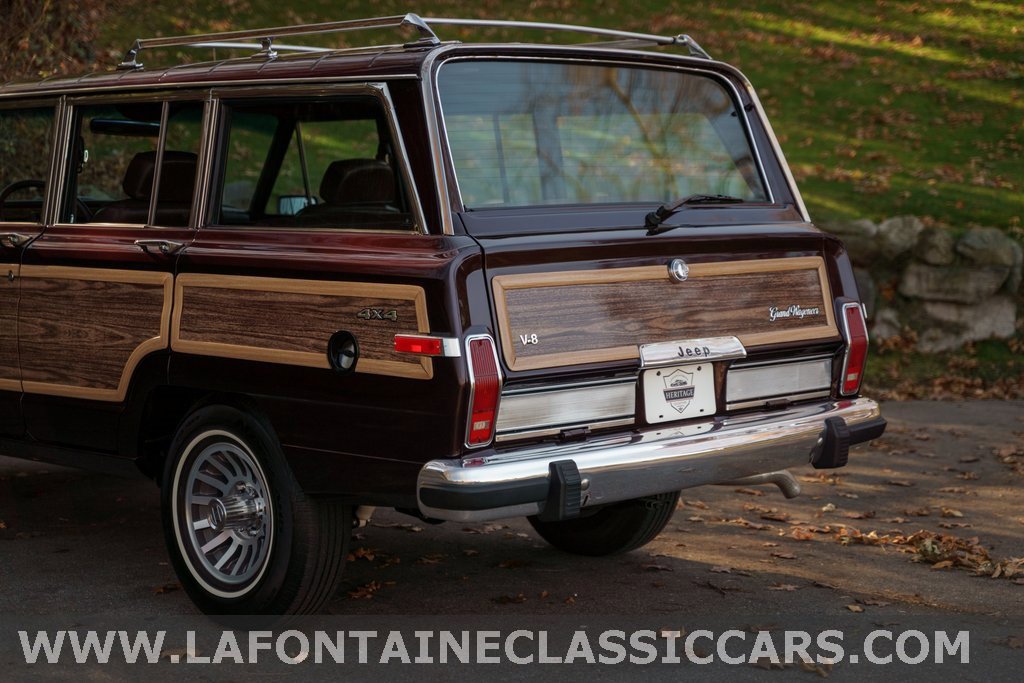 Used 1991 Jeep Grand Wagoneer Base image 75