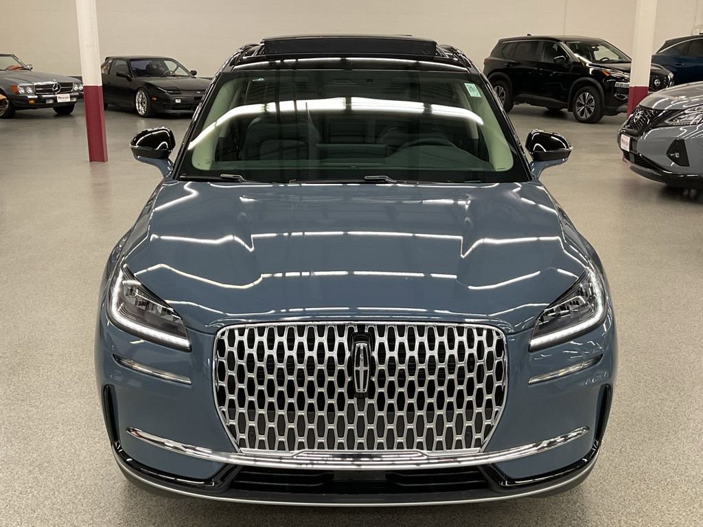 New 2026 Lincoln Corsair Premiere image 2