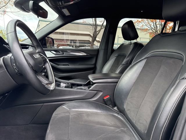 Used 2022 Jeep Grand Cherokee L Laredo image 17