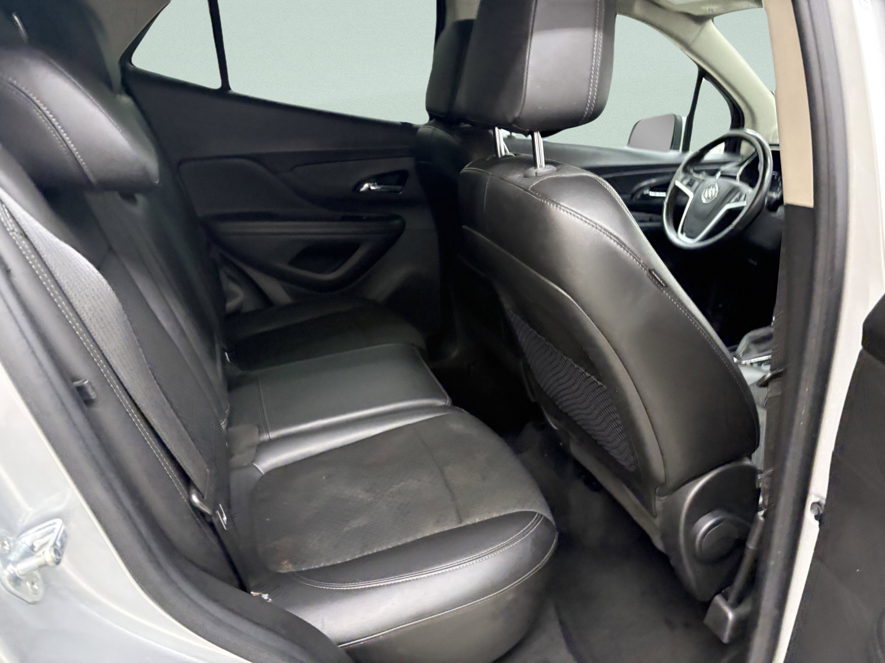 Used 2021 Buick Encore Preferred image 21