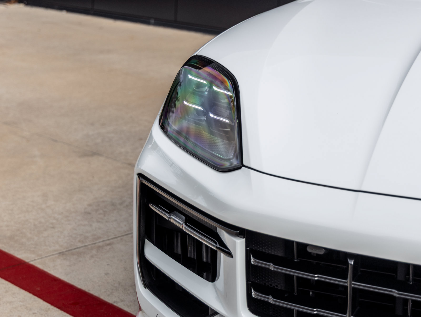 Certified 2025 Porsche Cayenne GTS AWD/4WD image 18