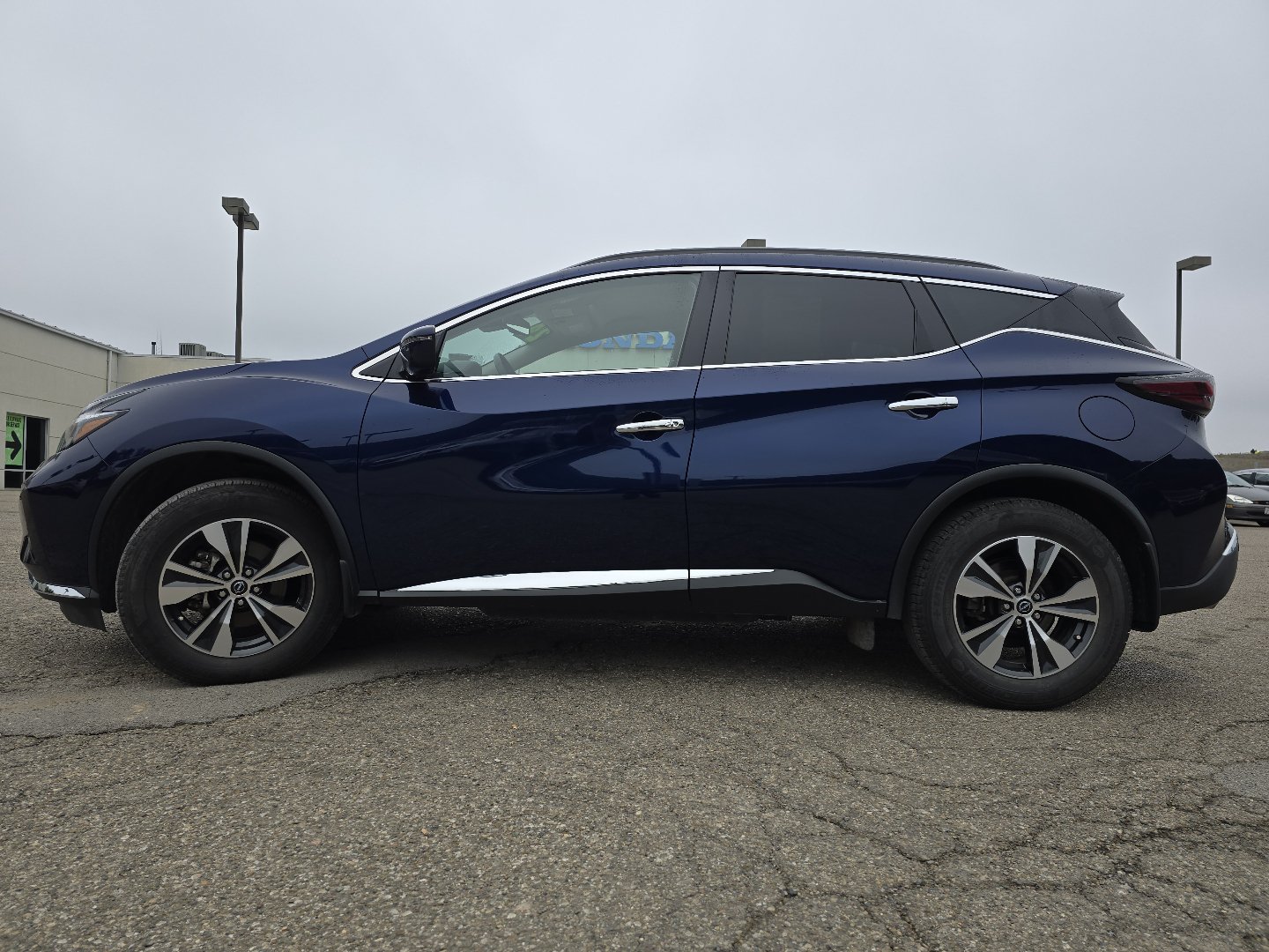 Used 2024 Nissan Murano SV AWD/4WD image 16