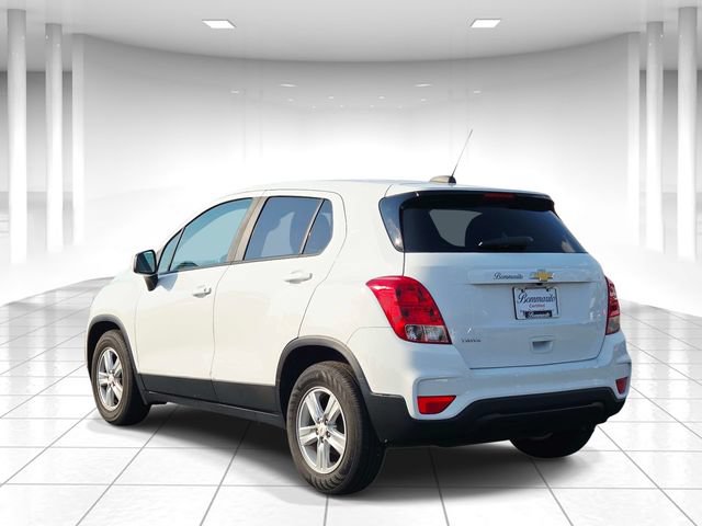 Used 2020 Chevrolet Trax LS w/ Tint and Cruise Package FWD image 3