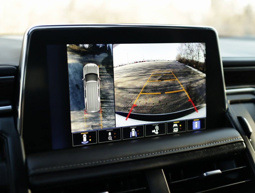 Used 2023 Chevrolet Tahoe LT w/ Luxury Package image 17