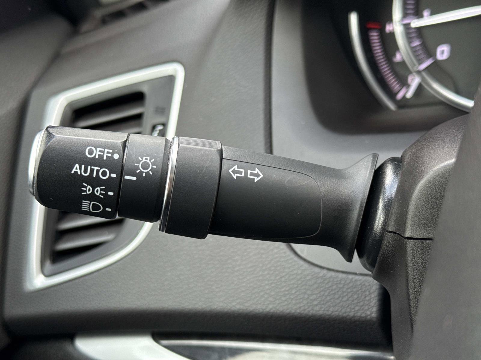 Used 2020 Acura TLX w/ Technology Package image 11