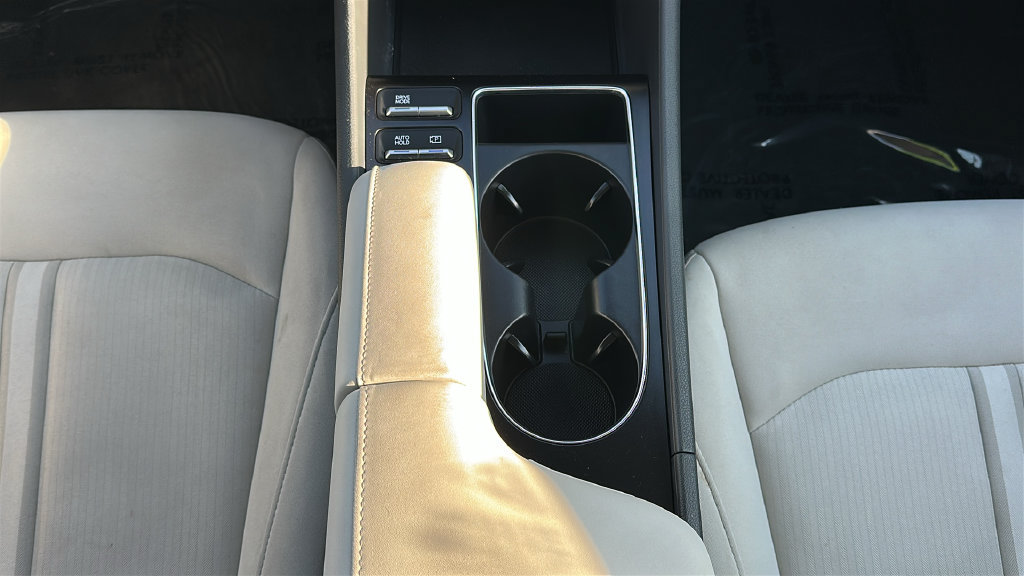 Used 2025 Hyundai Sonata SEL FWD image 29